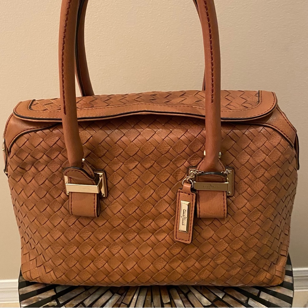 COLE HAAN LEATHER HANDBAG